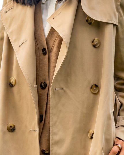Claudia Winkleman The Traitors UK S02 Beige Coat close look