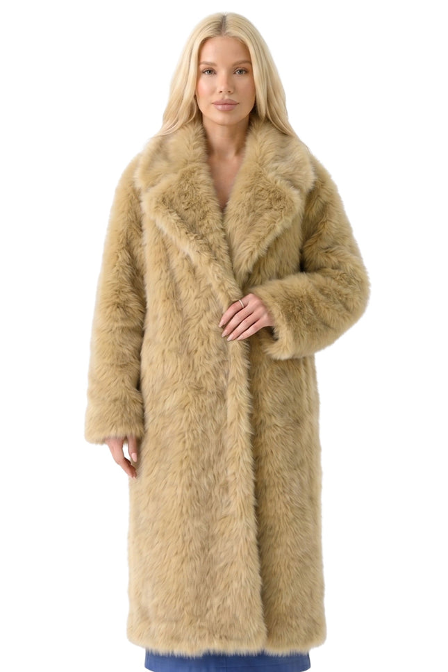 Love Island Beyond the Villa Kaylor Martin Fur Coat Get Now 