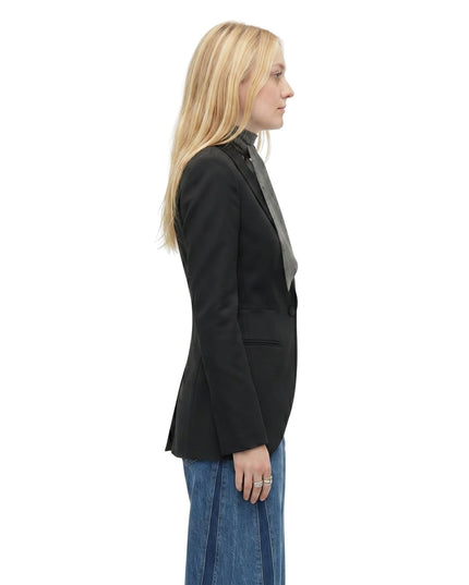 Sarah Pidgeon New York City 2026 Stylish Black Blazer