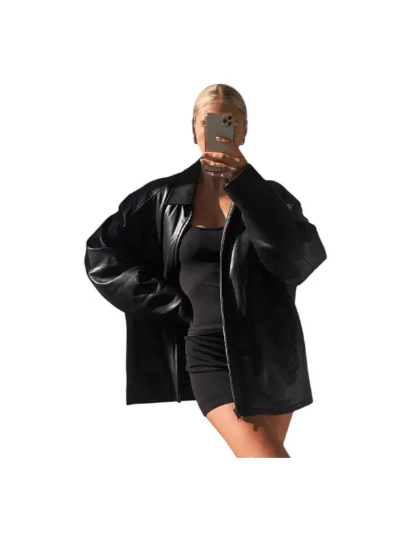 Women’s black jacket inspired by vintage fashion with a classic design.